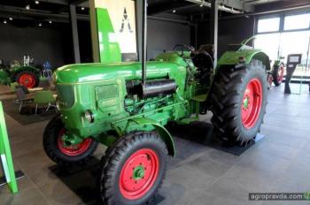 Первые фото уникального музея тракторов